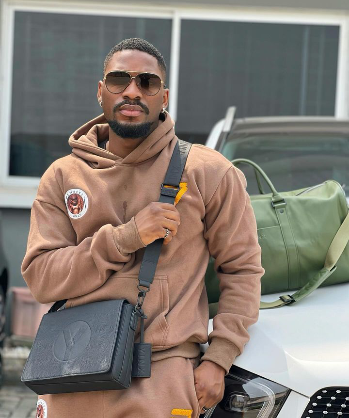 You are currently viewing Tobi Bakre Net Worth 2024