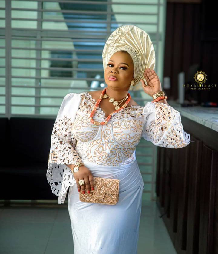 You are currently viewing Bimbo Oshin Net Worth 2024: Bio, Age, Career, Husband, Children, Award