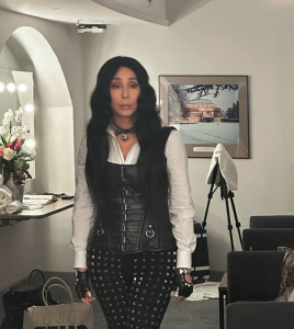 Read more about the article Cher Net Worth 2024: Bio, Age, Career, Children, Parents, Label, Award