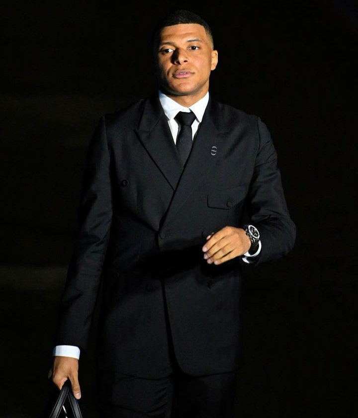 You are currently viewing Kylian Mbappé Net Worth 2024: Bio, Age, Career, Spouse, Awards, Instagram